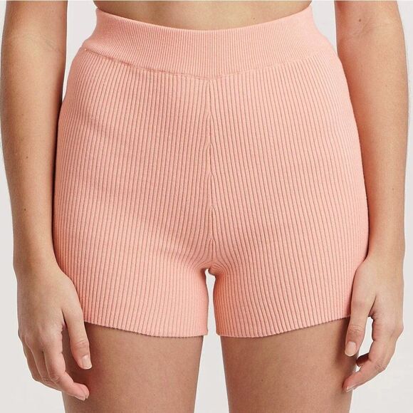 Charlie Holiday Freya Bike Short Pink Punch - NWT size small - Picture 1 of 5